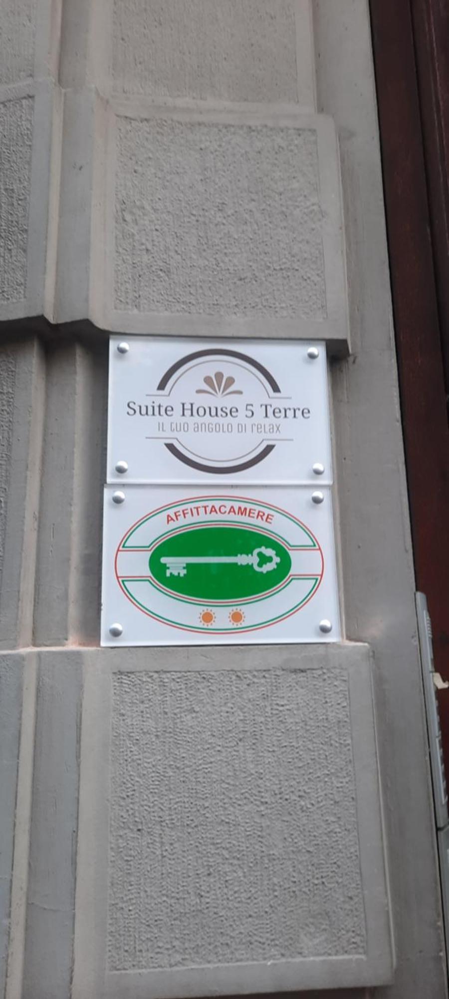 Suite House 5 Terre ลาสเปเซีย ภายนอก รูปภาพ